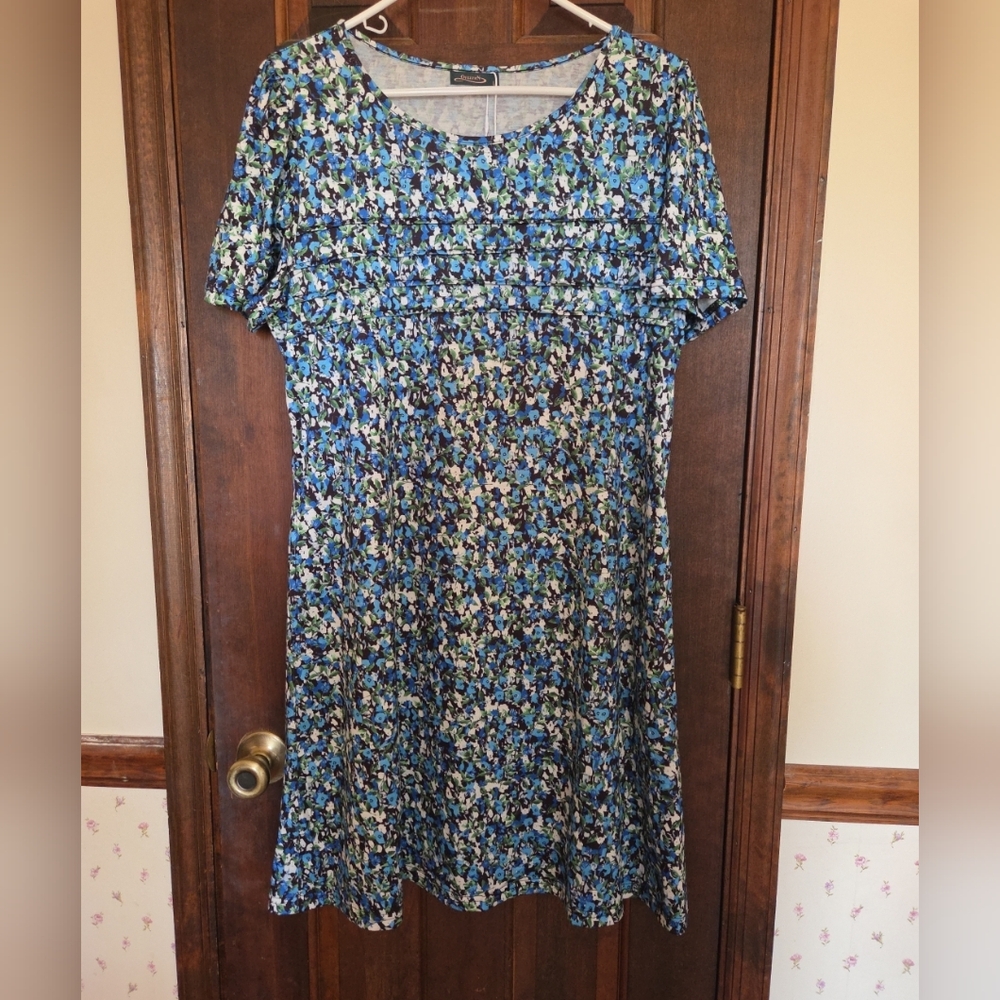 Chic Blue Floral Midi Dress